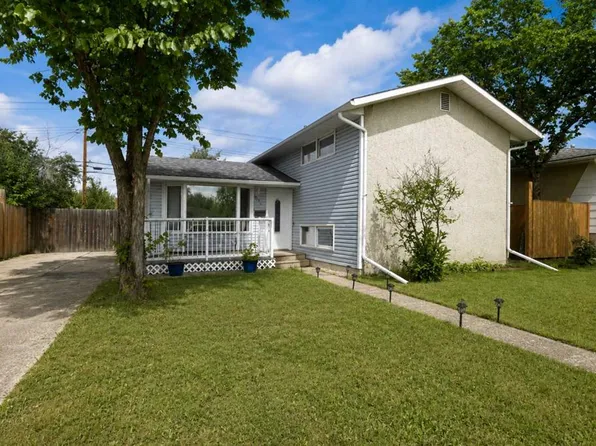 10214 S 111th Ave, Grande Prairie, AB T8V 1T8
