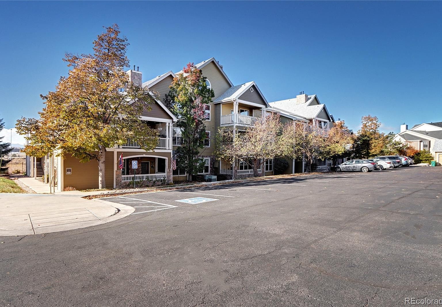 6017 W Castlegate Drive Unit F17, Castle Rock, CO 80108 | Zillow