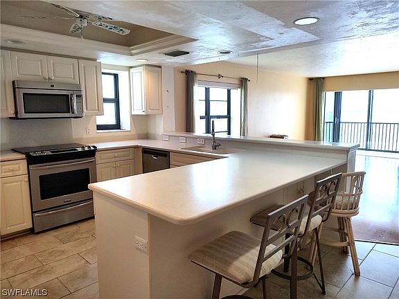 5th image of 3350 N Key Dr #611