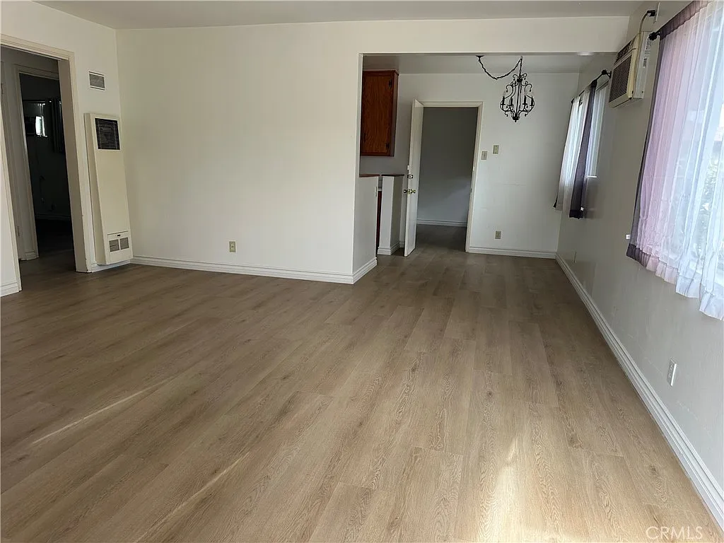 2 bed, 1000 sqft, $2,750 — Photo 2