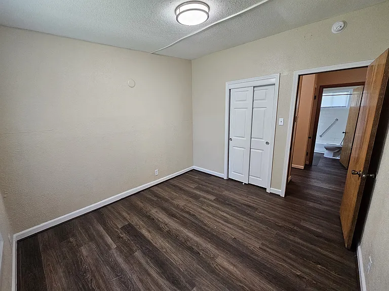 3147 Cleveland Ave — Photo 21