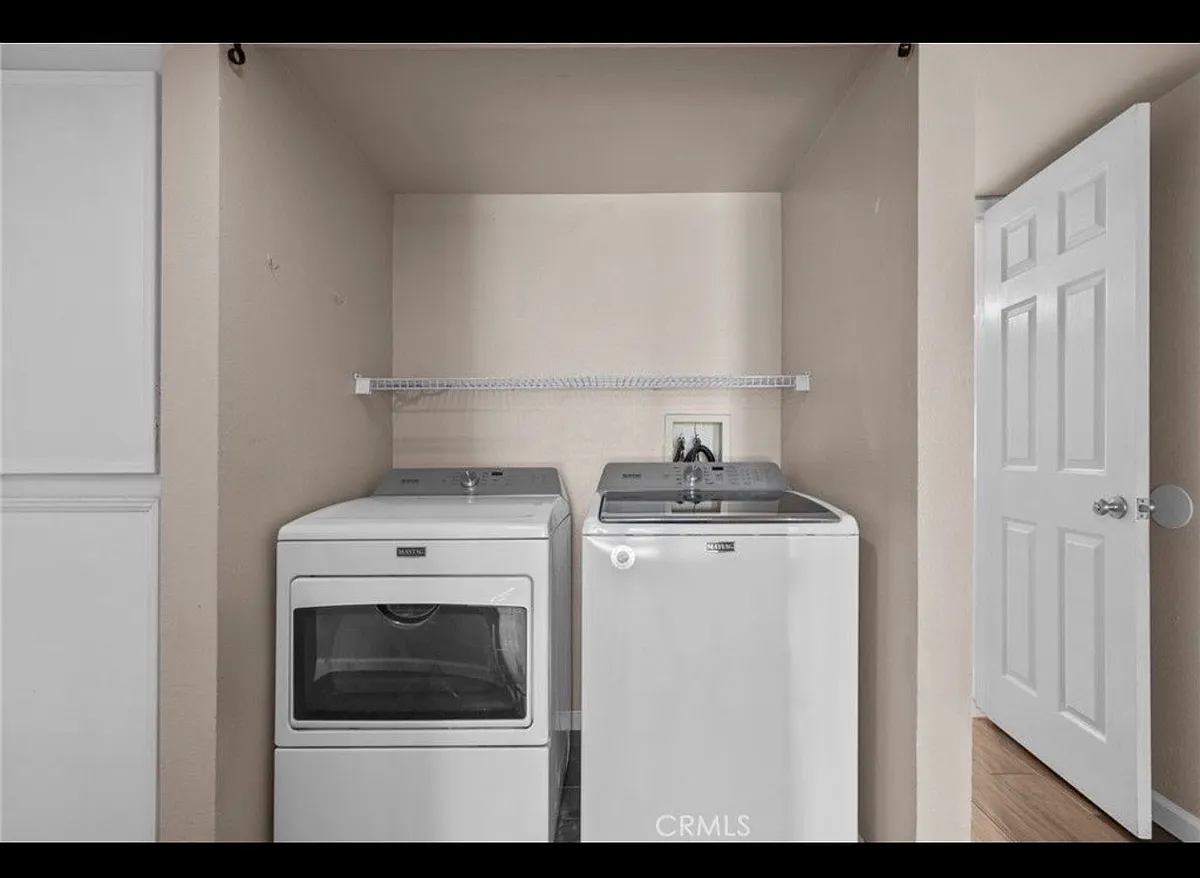 Building Photo - 2536 White Oak Pl #5
