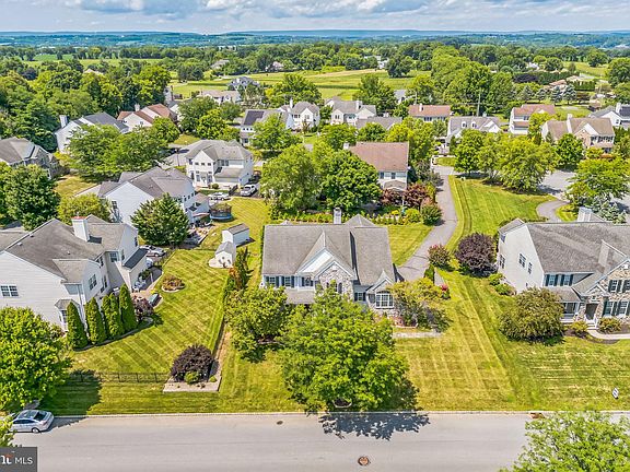 5th image of 865 Garden Ct
