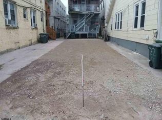 36 Trenton Ter, Atlantic City, NJ 08401
