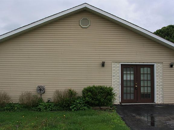 2nd image of 125 Blake Dr