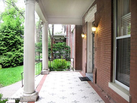 3-Fr porch