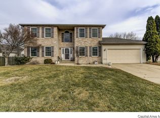 2704 Cronin Dr, Springfield, IL 62711