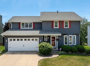 4305 Pearl Ave NW, Cedar Rapids, IA 52405