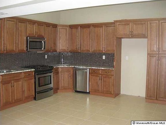 2nd image of 1389 Alvarado Ave