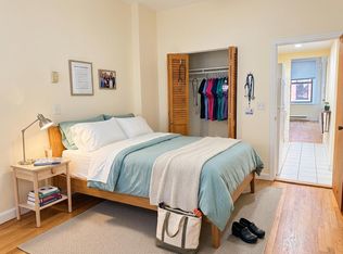 11 Grove St APT 5, Boston, MA 02114