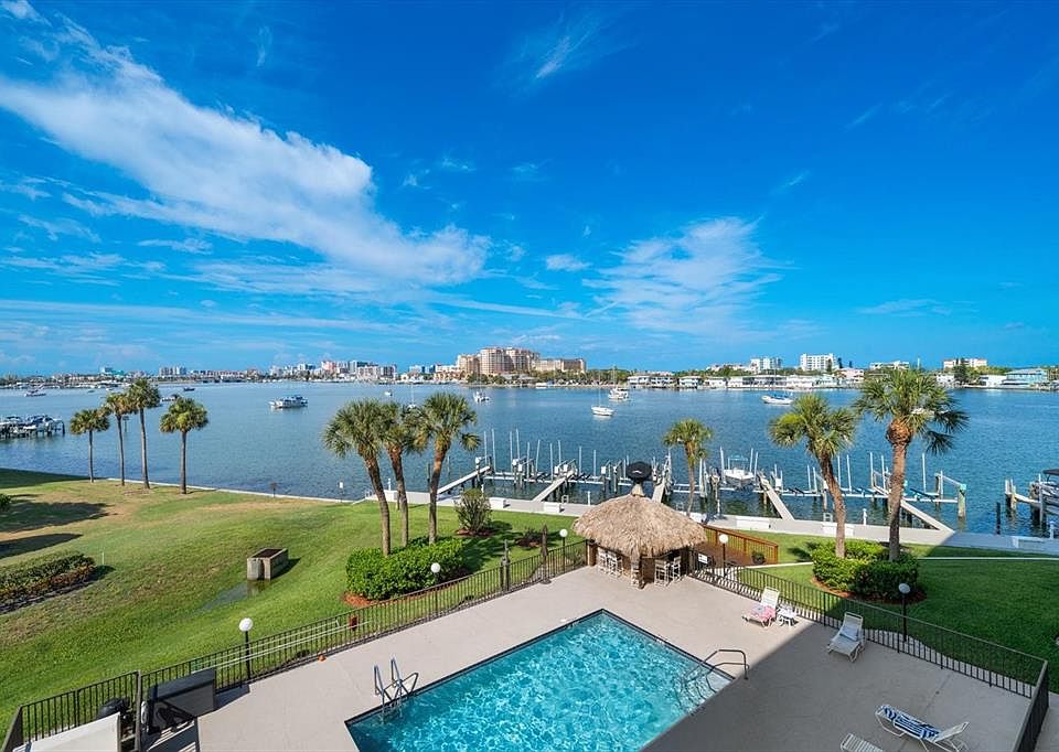 1st image of 650 Island Way APT 404