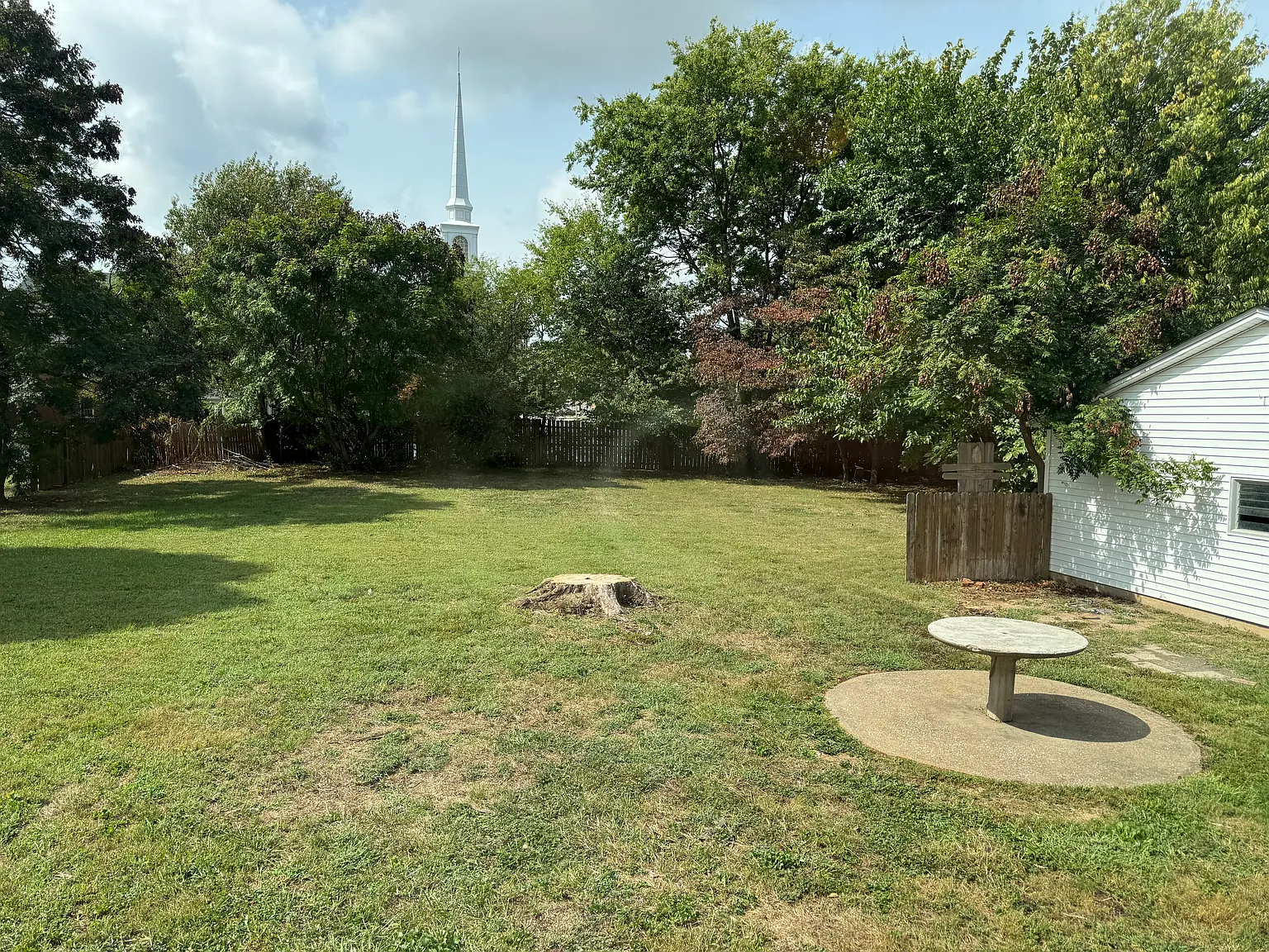 3 bed, 1751 sqft, $1,495 — Photo 2