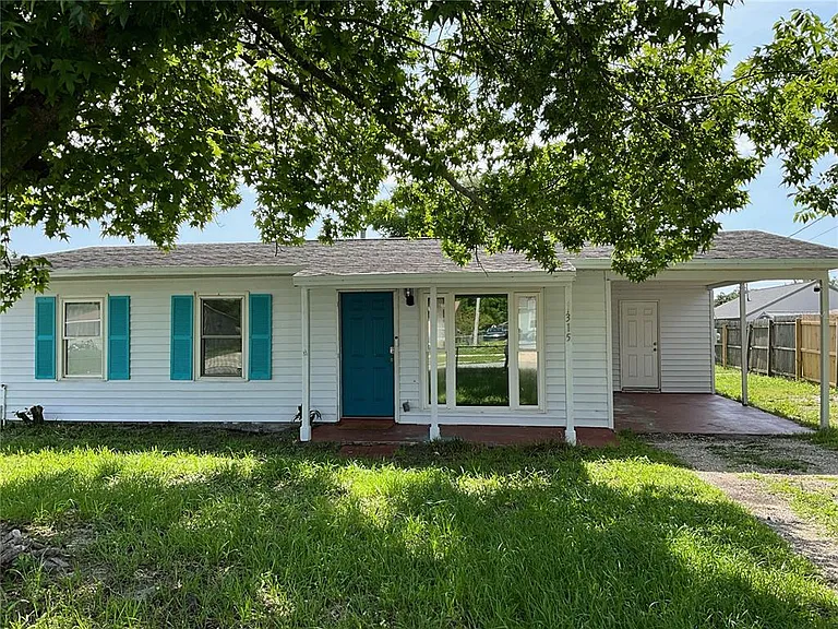1315 Overdale St — Photo 1