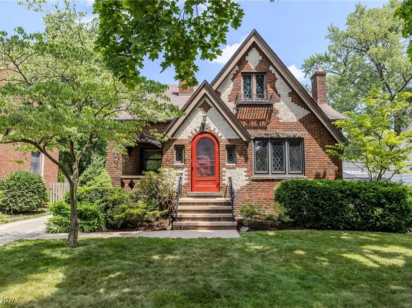 20240 Bonnie Bank Blvd, Rocky River, OH 44116