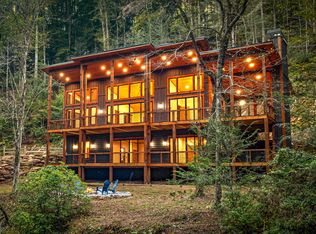 212 Fish Tale Cv, Ellijay, GA 30540