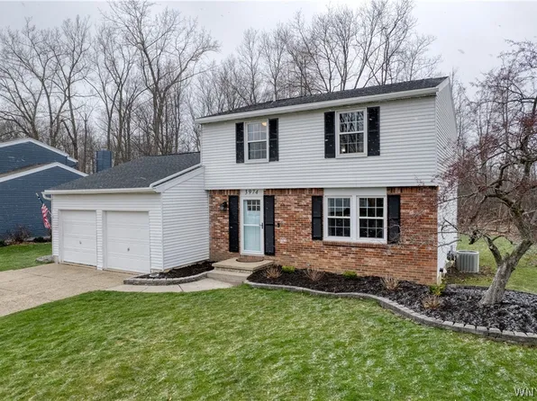 3974 Nottingham Ter, Hamburg, NY 14075