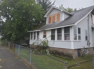 80 Howe St, Methuen, MA 01844