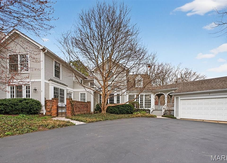 1st image of 1 Clermont Ln