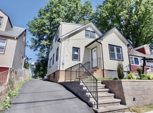 13 Crown St, Newark, NJ 07106