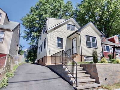 13 Crown St, Newark, NJ, 07106