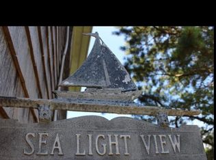 15 Spring St, York, ME 03909