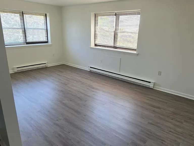 832 Atlantic St #3A — Photo 1