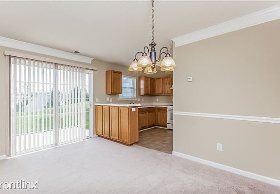 004-Dining_Room-2220350-large