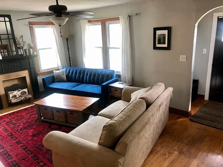 Living/TV Room