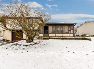 1821 Ferntree Rd, Columbus, OH 43219