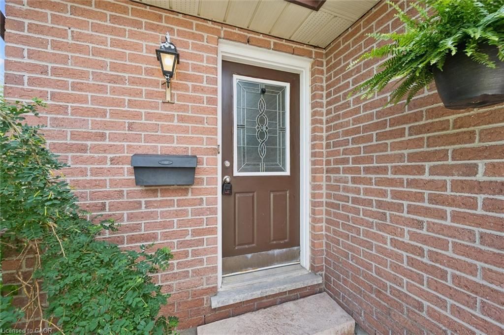 25 Valleyview Rd #1, Kitchener, ON - View 6