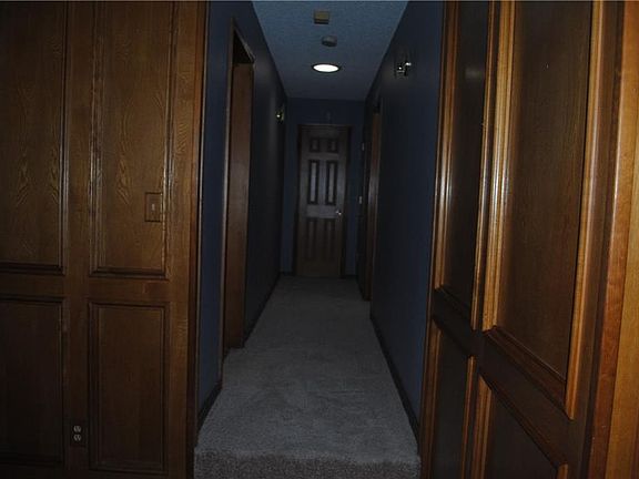 5th image of 2988 Knob Hill Dr