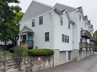 27 W Main St #15, Norwalk, CT 06851