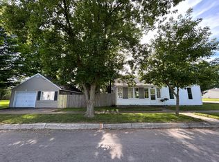 404 S Hemlock St, Evart, MI