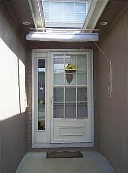 2nd image of 2901 Garland St