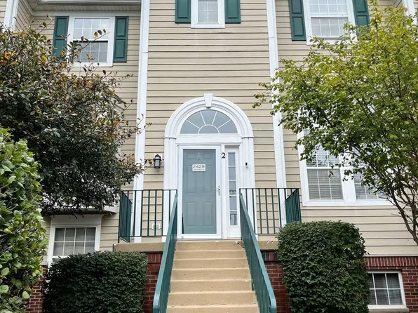 2428 Courtyard Cir Unit 2, Aurora, IL 60506