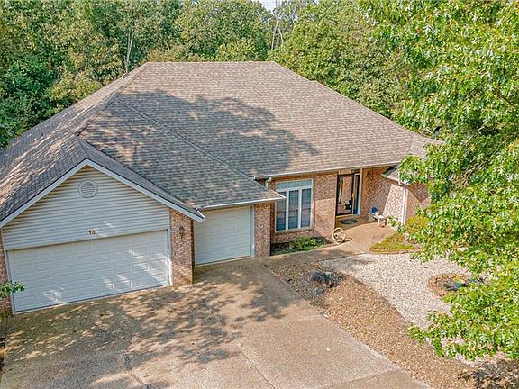 2nd image of 18 Carroll Dr