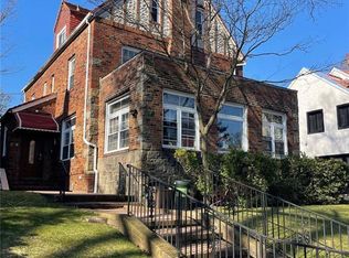 8056 Grenfell St, Kew Gardens, NY 11415