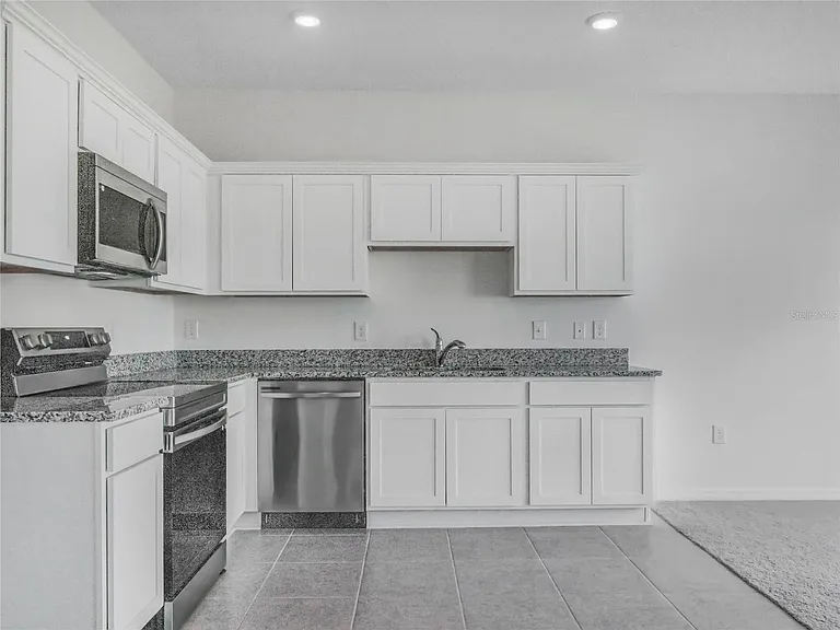 130 Mandovi St — Photo 2