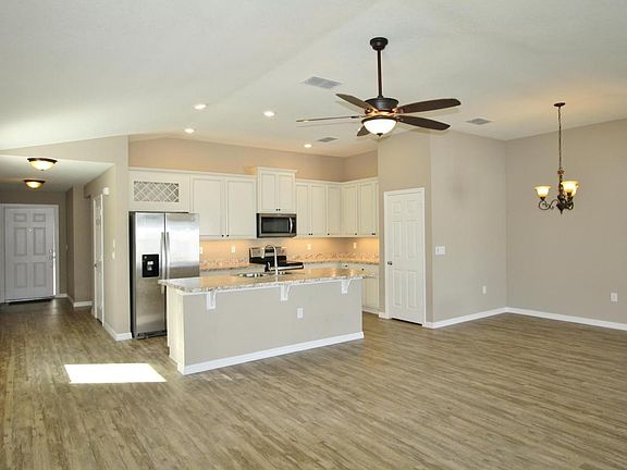 4th image of 5555 NW Pine Trail Cir