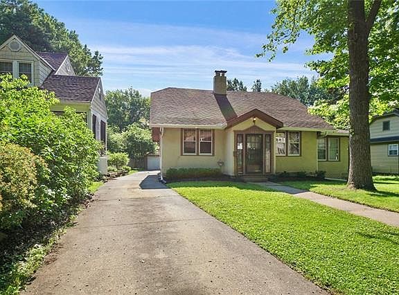 2nd image of 7421 Belleview Ave