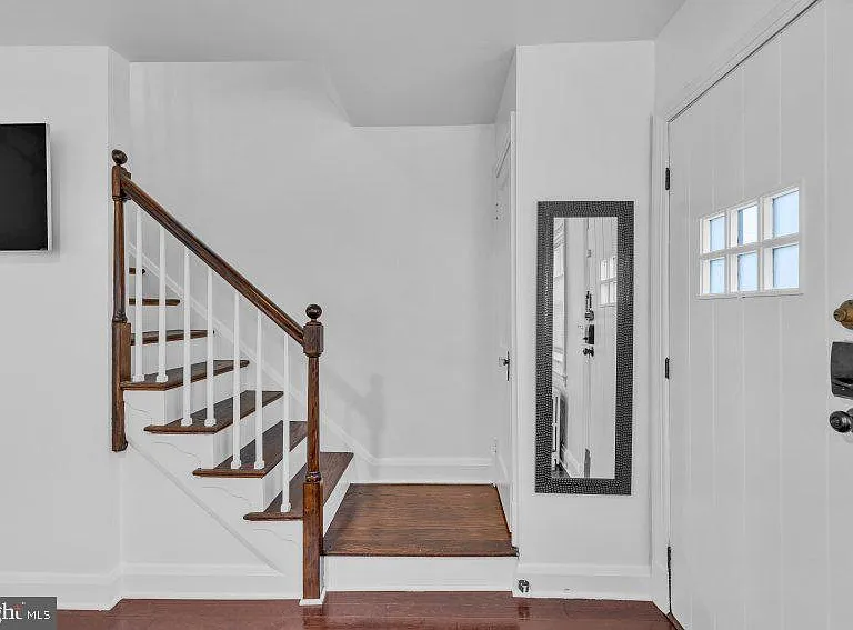 3310 Elbert St — Photo 5
