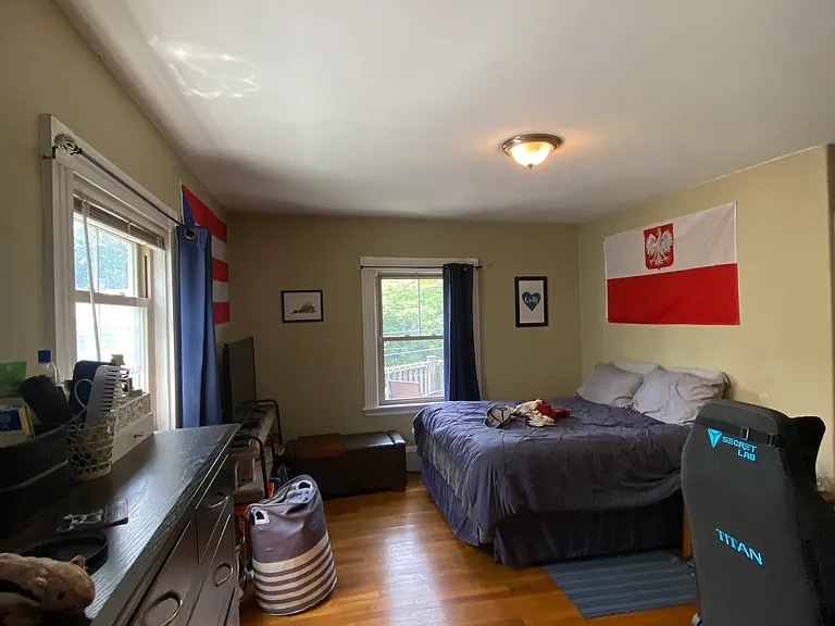 22 Brooks St — Photo 8