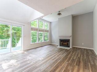 23 Goldfinch Ln, Nashua, NH 03062