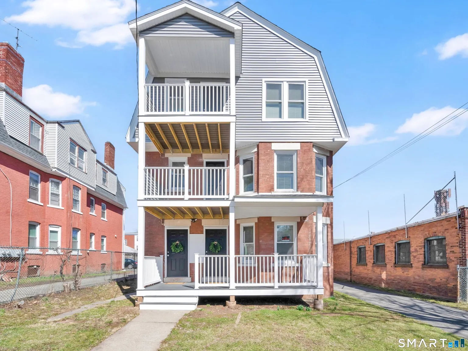 144 Madison St — Photo 1