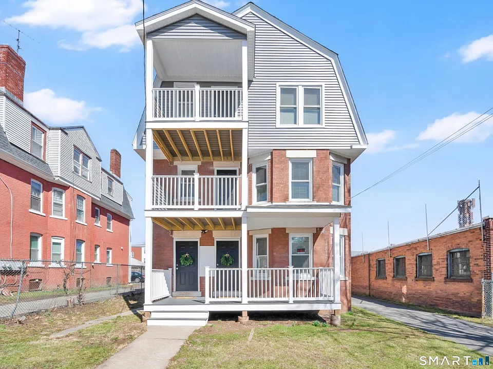 144 Madison St #2