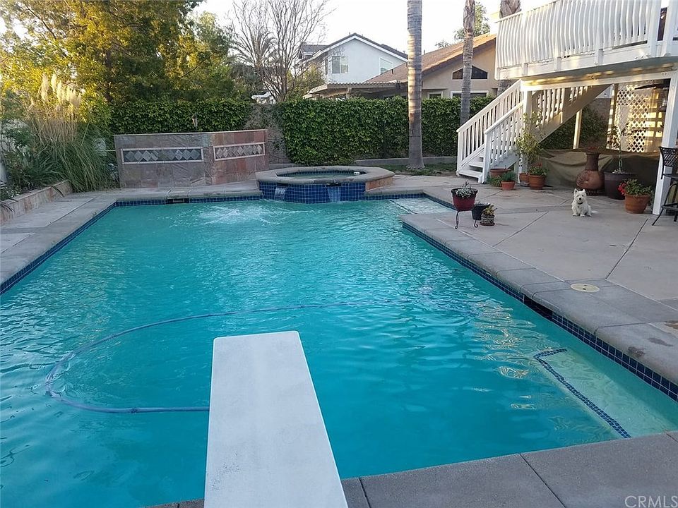 1st image of 41681 Avenida De La Reina