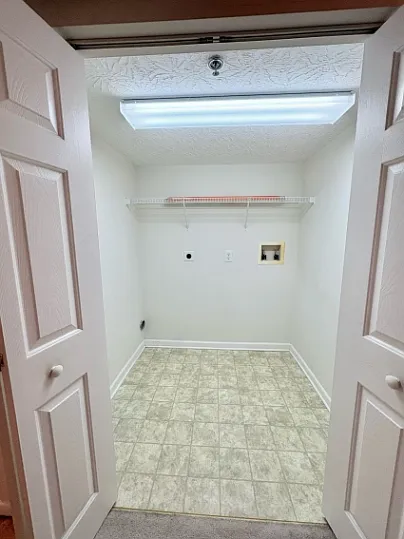 19 Rose Garden Ln #101 — Photo 14