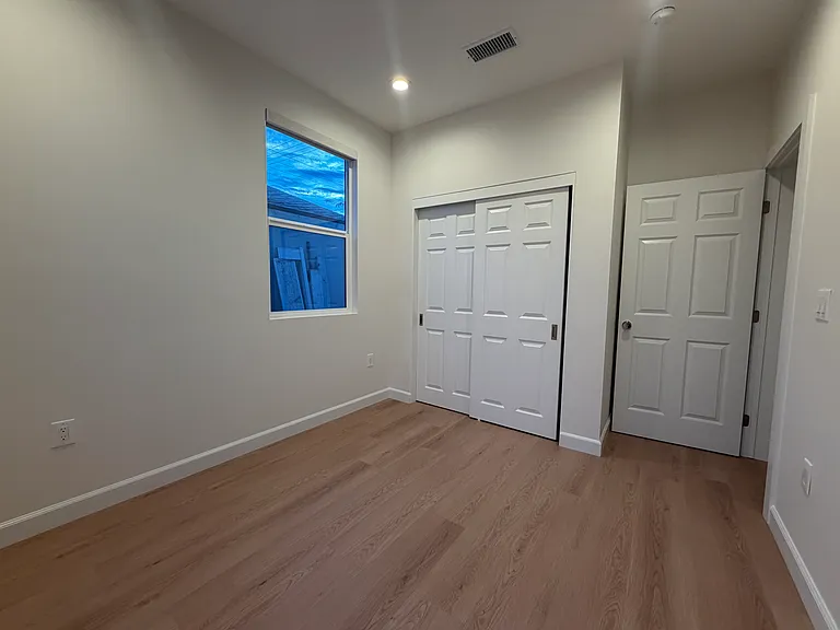 1140 N Buena Vista St #1142 — Photo 16