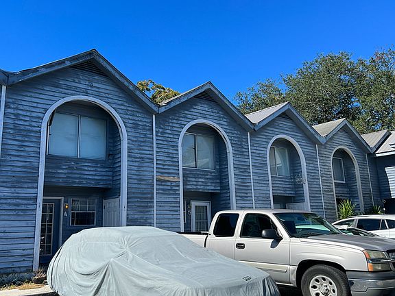3rd image of 504 62nd Ave N APT E