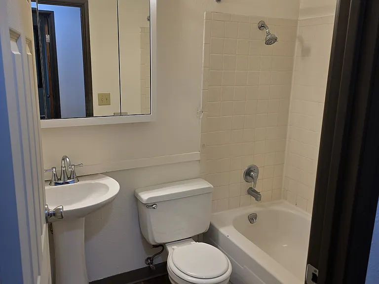 618 Heritage Dr #15 — Photo 8
